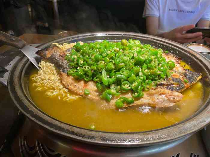 烤匠麻辣烤鱼(群光店)-"由于这家店地处春熙路群光广场内,人流量大.