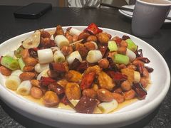 -万重锦·人文川菜馆(骡马市店)