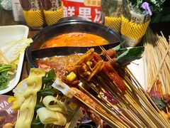 -签多多串串香火锅