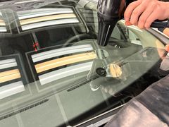 -鲨鱼皮汽车凹陷玻璃修复(静安店)