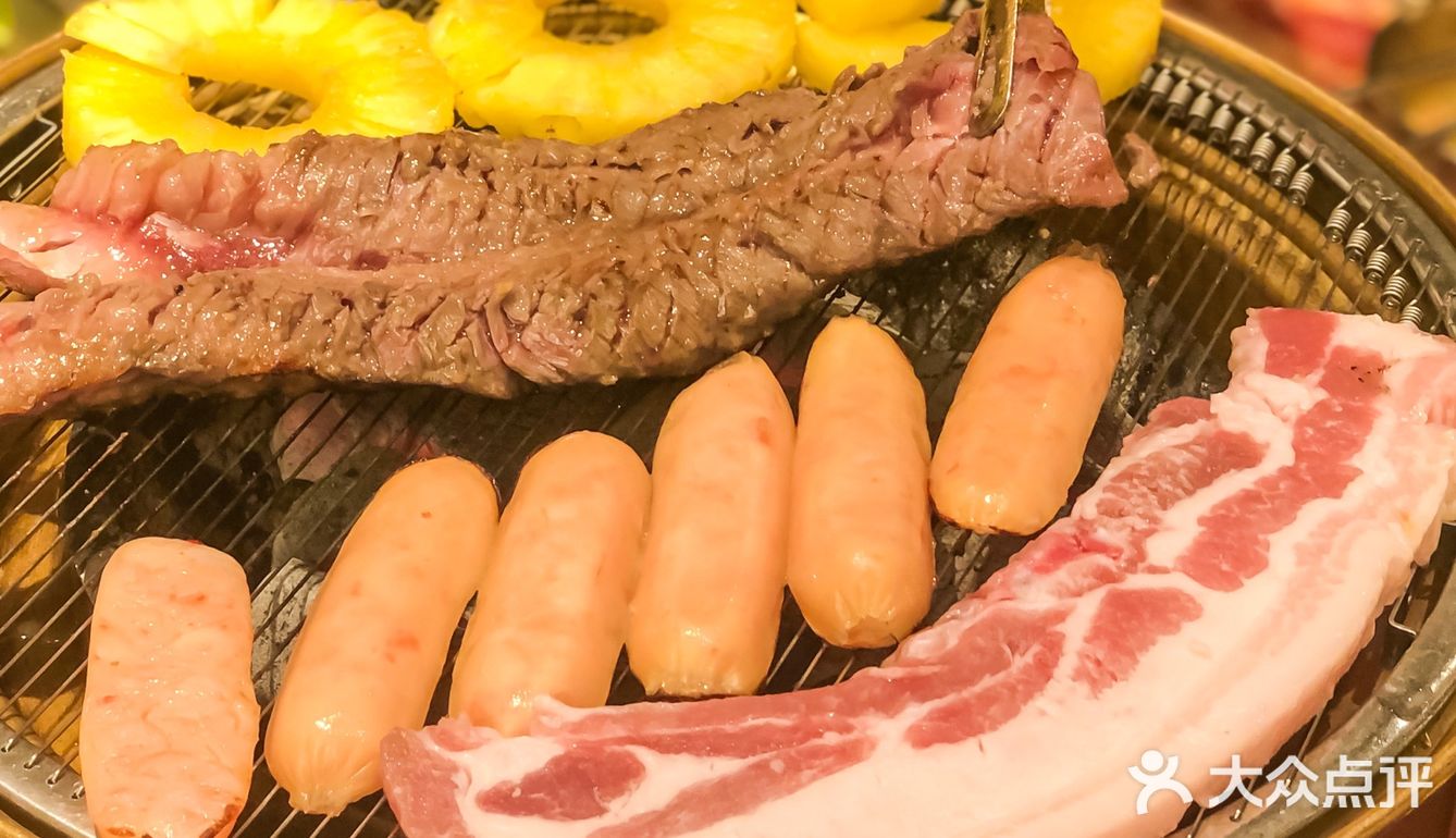 火遍全国的烤肉，终于吃到了…