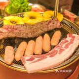火遍全国的烤肉，终于吃到了…