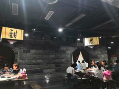 -红九格老火锅(三峡广场店)