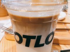 宝藏鸳鸯椰椰白-GOTLOT COFFEE&KITCHEN角落厨房NOOK店