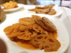 -何记花甲(海岸城旗舰店)
