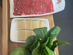 -左庭右院鲜牛肉火锅(浦江欢乐颂店)