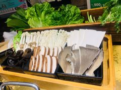 菌类组合-手选潮汕鲜活牛肉火锅(二七广场店)