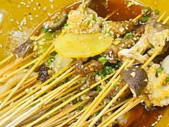 -上上签·冷锅串串(六灌路店)