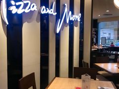 -必胜客(WOW中心城店)