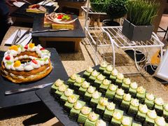 精致甜点拼盘-上海东方佘山翰悦阁酒店·Vie全日制餐厅