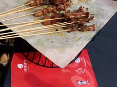 -何师烧烤Pro ·江湖川菜·小龙虾·精酿(太古里旗舰店)