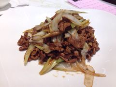 葱爆羊肉-四季小馆·地道北京小吃(广百店)