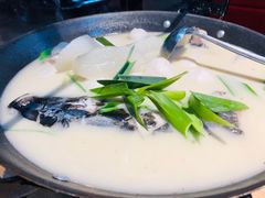 平锅吊武昌鱼-孔利凤爪王烧烤(后湖第一店)