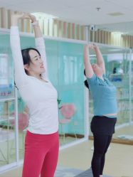 -爱尔乐美孕产瑜伽·普拉提