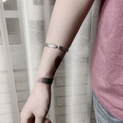 -明星刺青·洗纹身