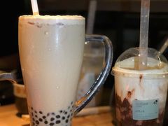 -湊湊火锅·茶憩(杭州湖滨银泰in77店)