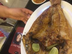-J Daeng Seafood