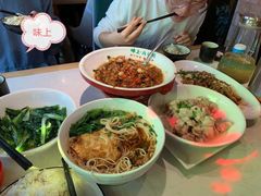 -味上湘菜馆(岳麓山店)
