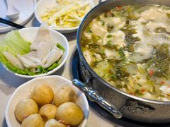 -德林酸菜鱼火锅(南丹店)