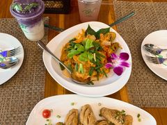 炸鸡翅-Chom Cafe and Restaurant