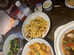 -廖师傅大蒜炒腊肉(袁家岭店)