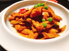 油焖春笋-老头儿油爆虾·知味杭州(爱琴海购物中心)