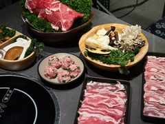 -楠小云·云南鲜牛野生菌自助火锅(九眼桥店)