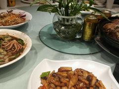 -赶海部落海鲜城(海阳路店)