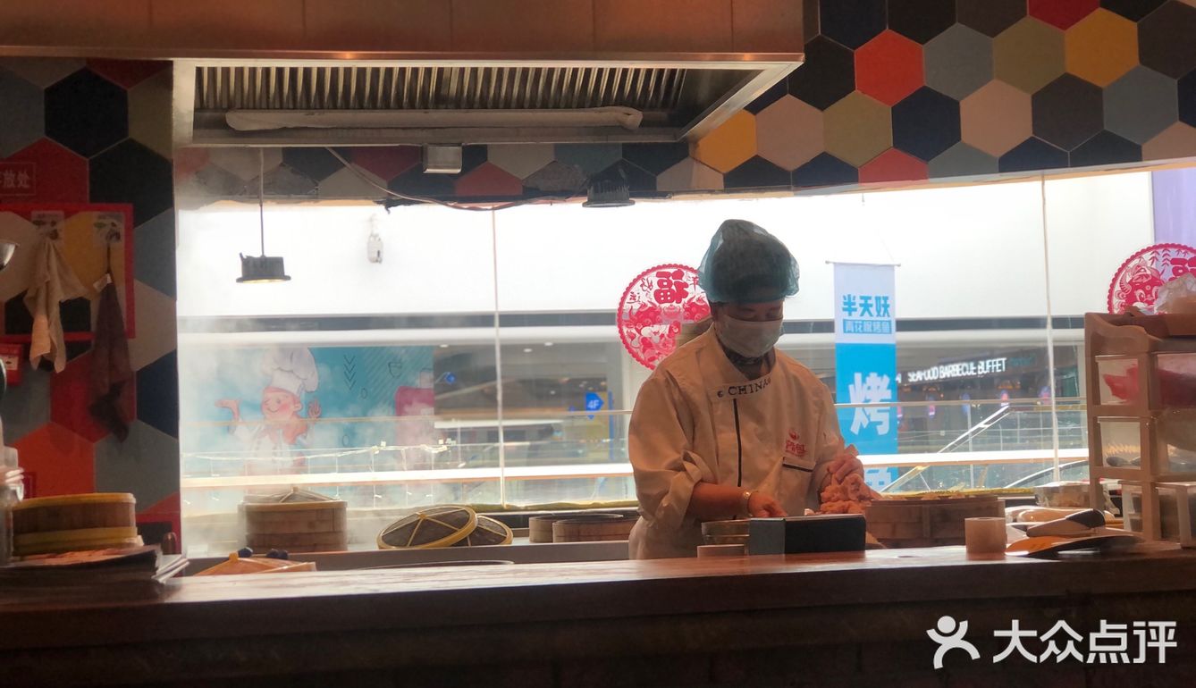 想吃包子的一天，汤包与鸭血粉丝汤的绝配