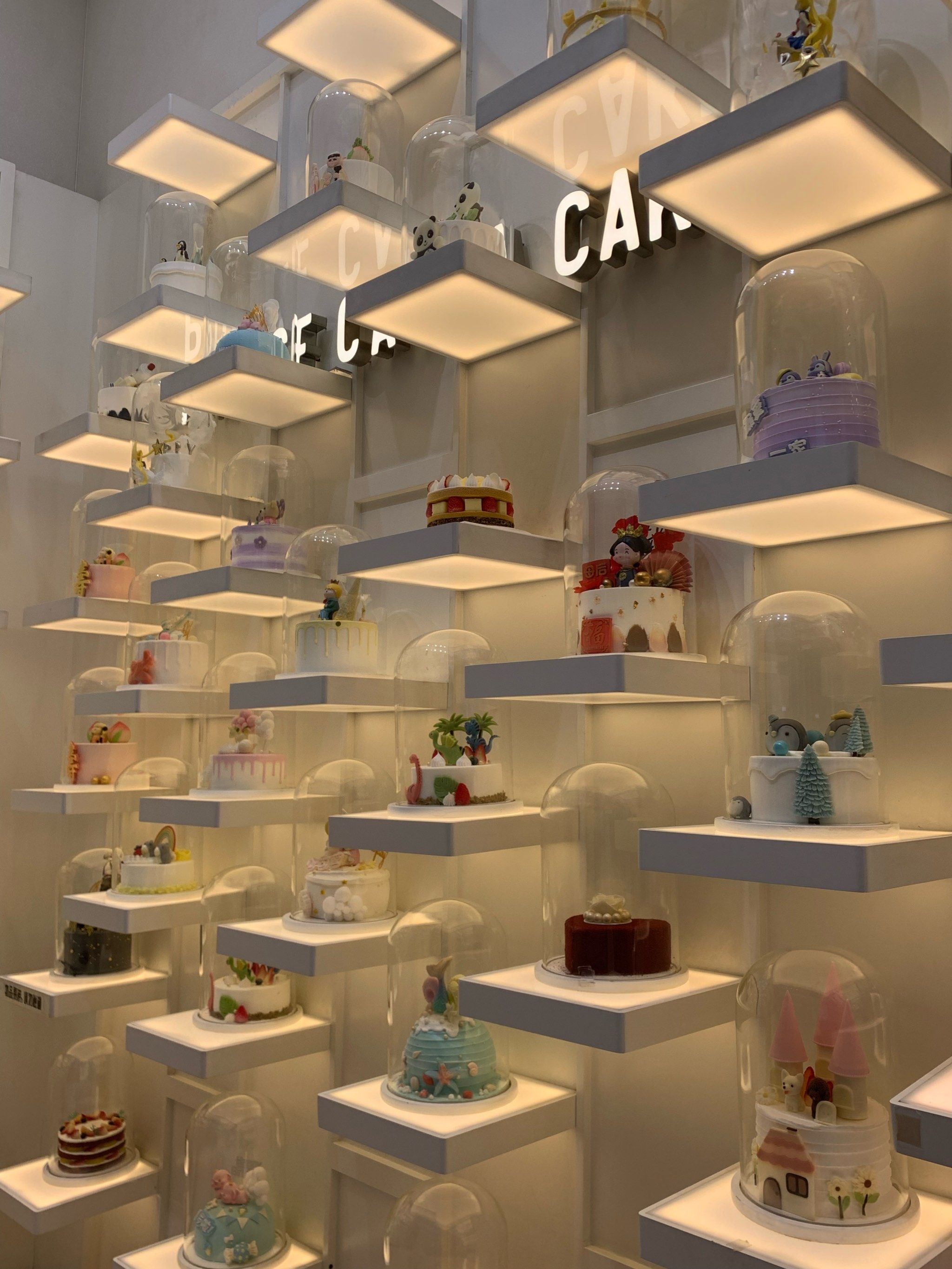 甜点控的玻璃橱窗