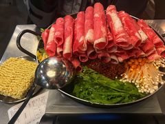 部队锅-MI WU FACTORY米屋美食工厂餐厅(绿地店)