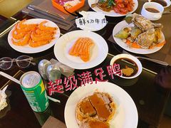 惠灵顿牛排-大中华希尔顿酒店-念自助餐·嗨啤·小龙虾