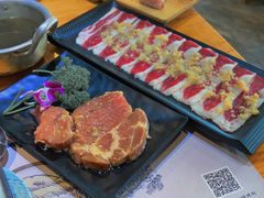 秘制猪梅肉-唯成•韩国炭火烤肉 유성고기