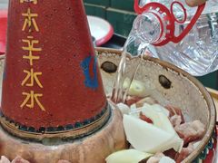 -毛辣果·贵州红酸汤牛肉火锅(西单店)