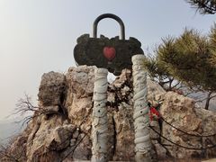 -燕窝岭