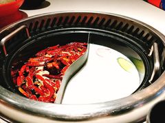鸳鸯锅-钢管厂五区小郡肝串串香火锅(人民广场店)