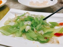 西芹百合炒腰果-四季暖堂·融合江浙菜(N1955创业园店)