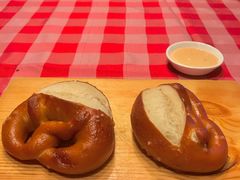 碱水面包-杭州国际会议中心洲际酒店-德国啤酒屋(砂之船国际生活广场店)