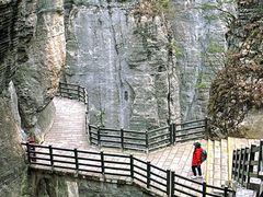 -梭布垭石林景区