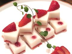 草莓-郑州嘉锦酒店·华夏食府中餐厅(中原路店)