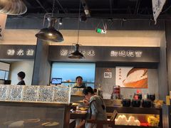 -张翻越·川渝冒菜·武汉黑鸭煲(城北万象城店)