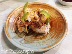 牛油果軟殼蟹卷-横町日本料理(高地乌街店)