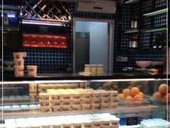 面包甜点陈列柜-狮王府淮扬菜(新街口友谊店)