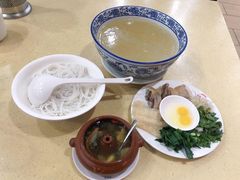 -桥香园云南过桥米线(金马碧鸡店)