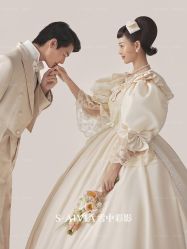 -雪中彩影婚纱摄影·微光艺术中心