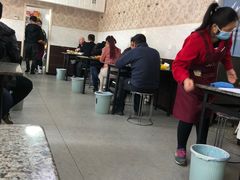 大堂-清真喜兰老丁羊汤特色小吃