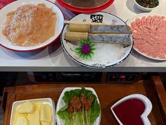 -洪焱重庆老火锅(万福花园店)