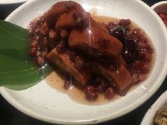 油爆基围虾-老头儿油爆虾·知味杭州(爱琴海购物中心)