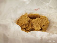 咸蛋黄蟹黄锅巴-上海哈尔滨食品厂(淮海中路店)