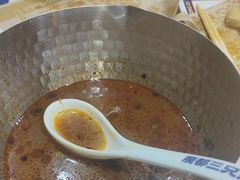 -魔都三兄弟酸辣粉·蘸卤炸串(虹桥万科店)